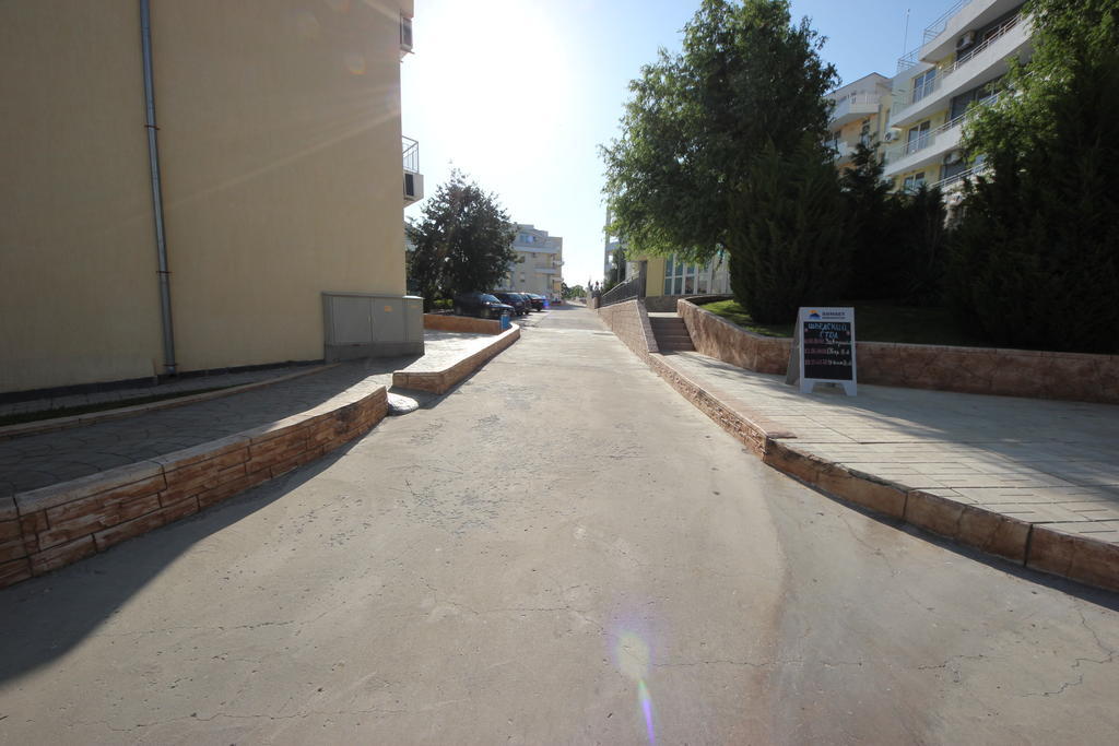 Menada Sunset Kosharitsa Apartments מראה חיצוני תמונה