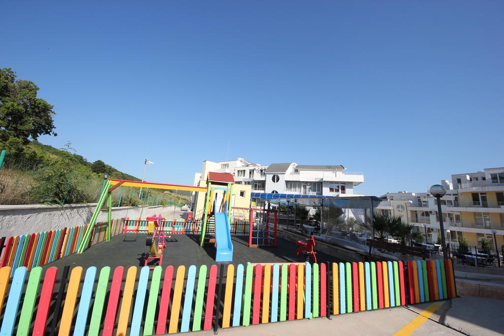Menada Sunset Kosharitsa Apartments מראה חיצוני תמונה