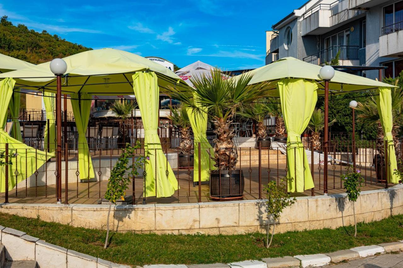 Menada Sunset Kosharitsa Apartments מראה חיצוני תמונה